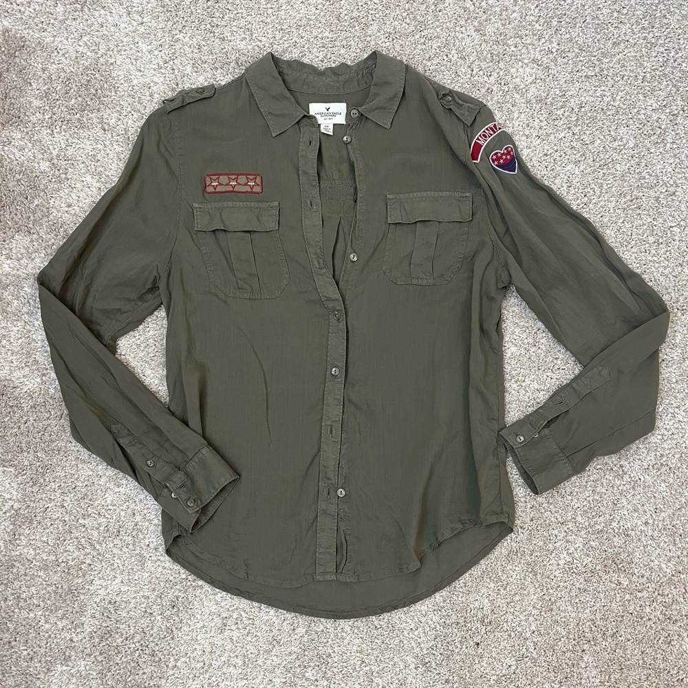 American Eagle Button Down